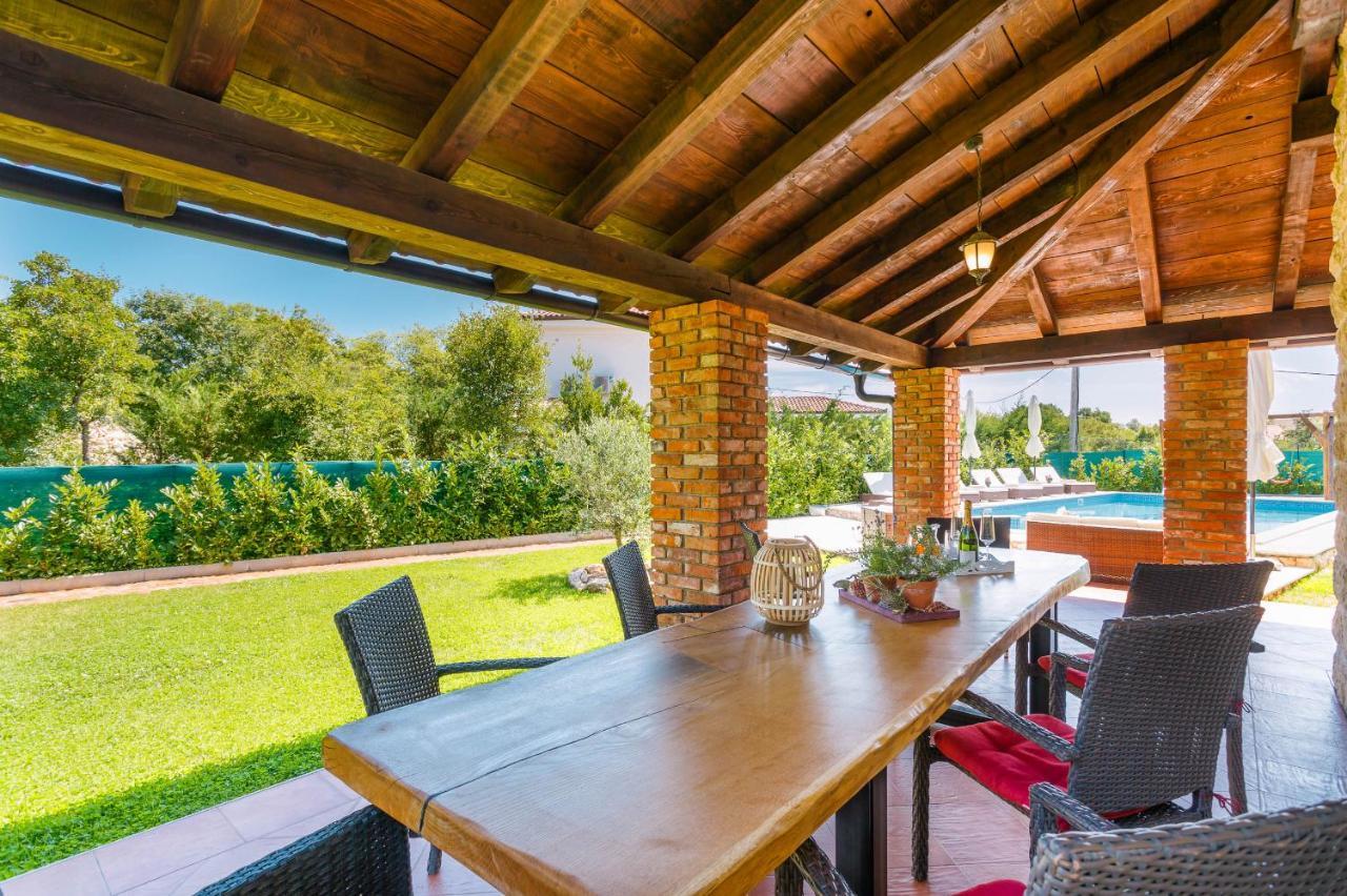 Villa Kamenica Kras Luaran gambar