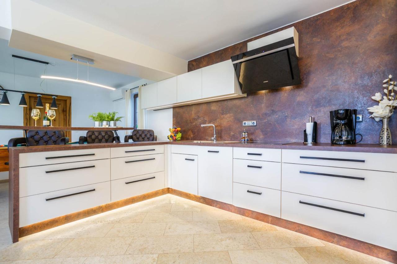 Villa Kamenica Kras Luaran gambar